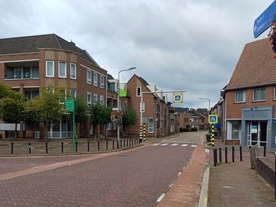 Dorpsstraat, Altaarstraat en Stationsstraat Schinnen